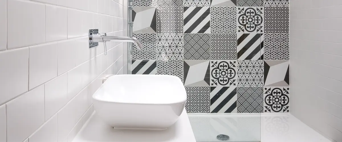 monochromatic bathroom with porcelain tiles
